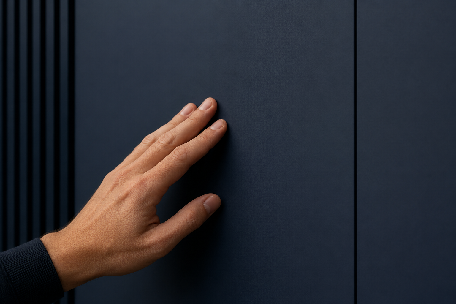 تصویری از تمیزکاری کابینت